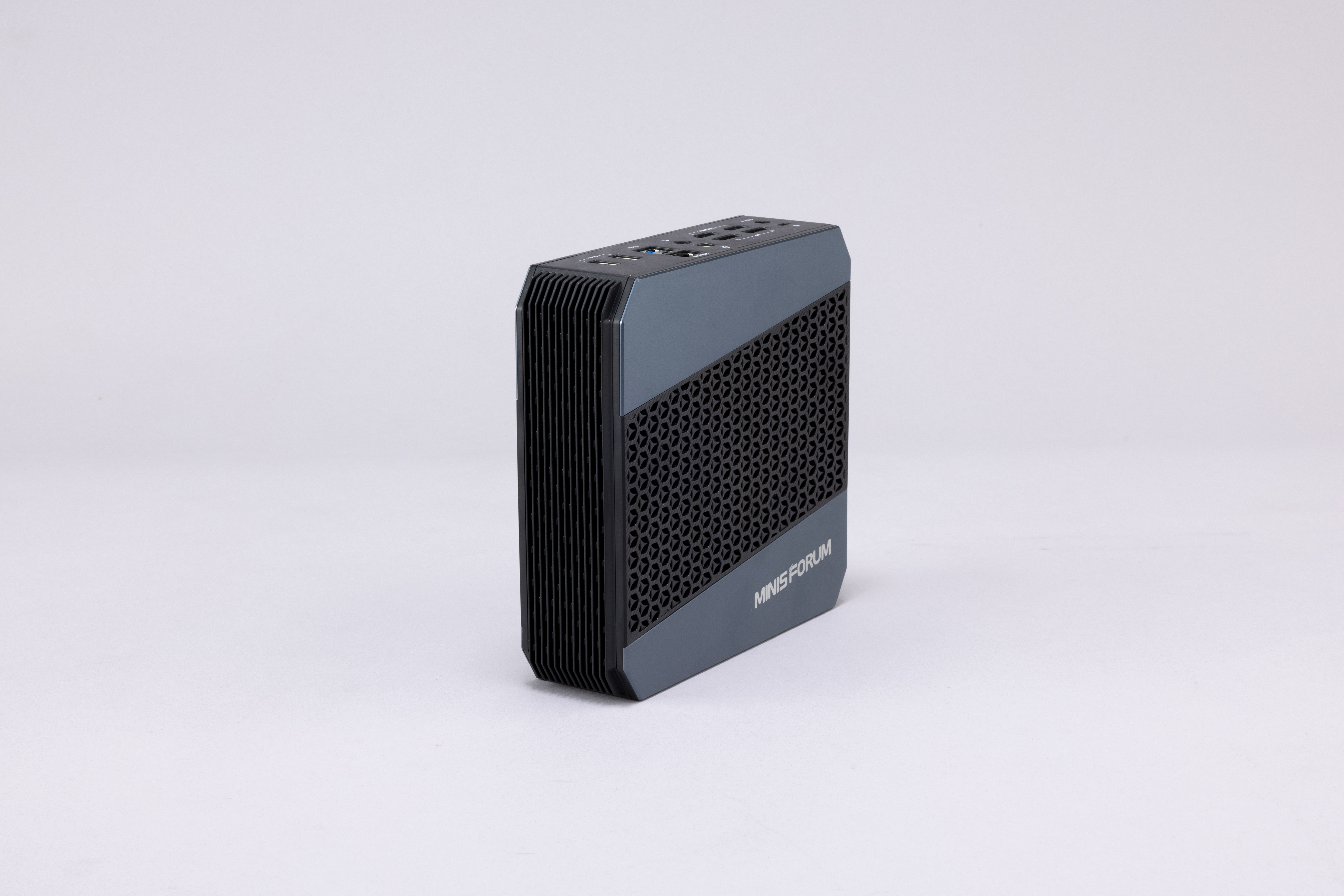 MINISFORUM HX90